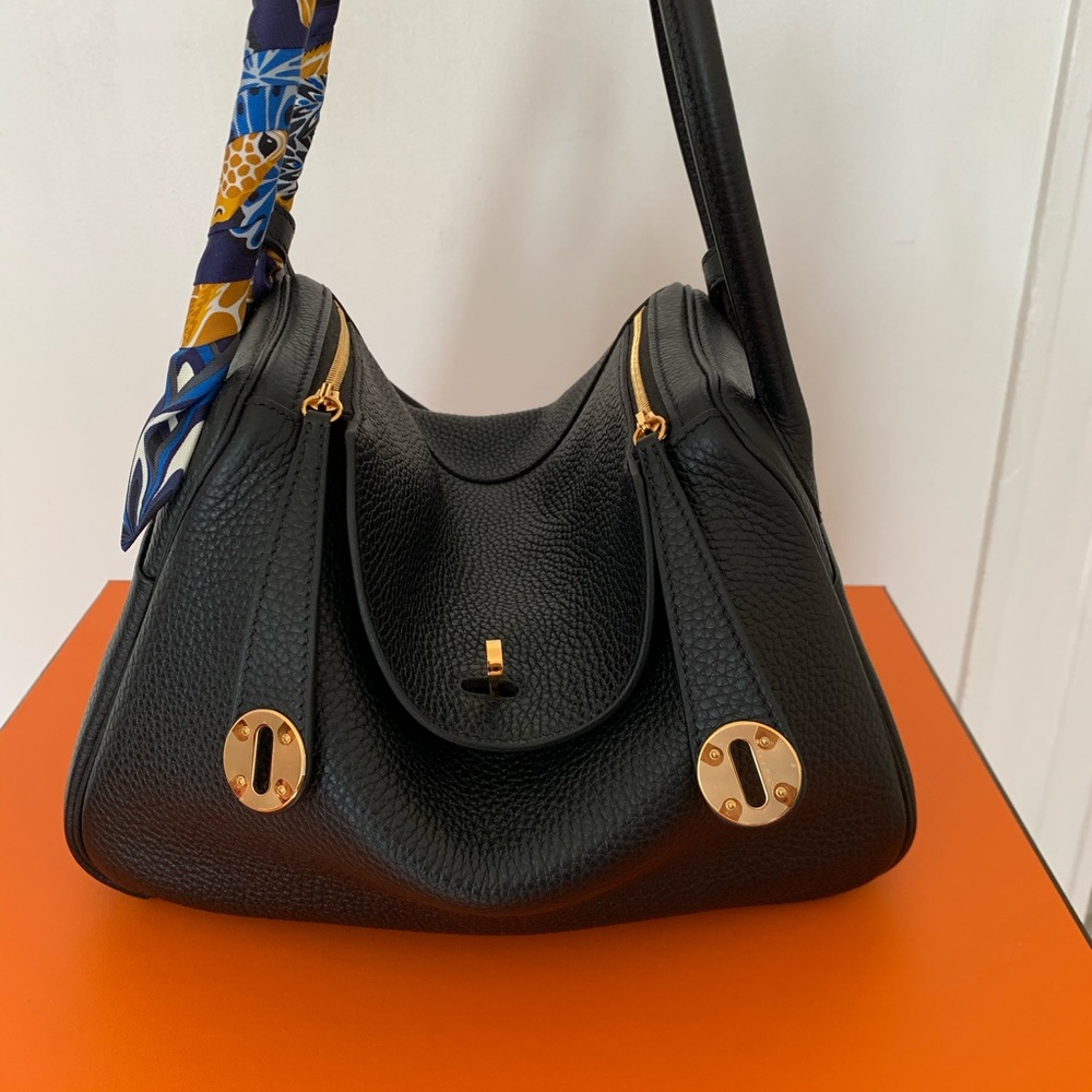 *** SOLD *** Hermes Lindy 26 Black Clemence Leather GHW
